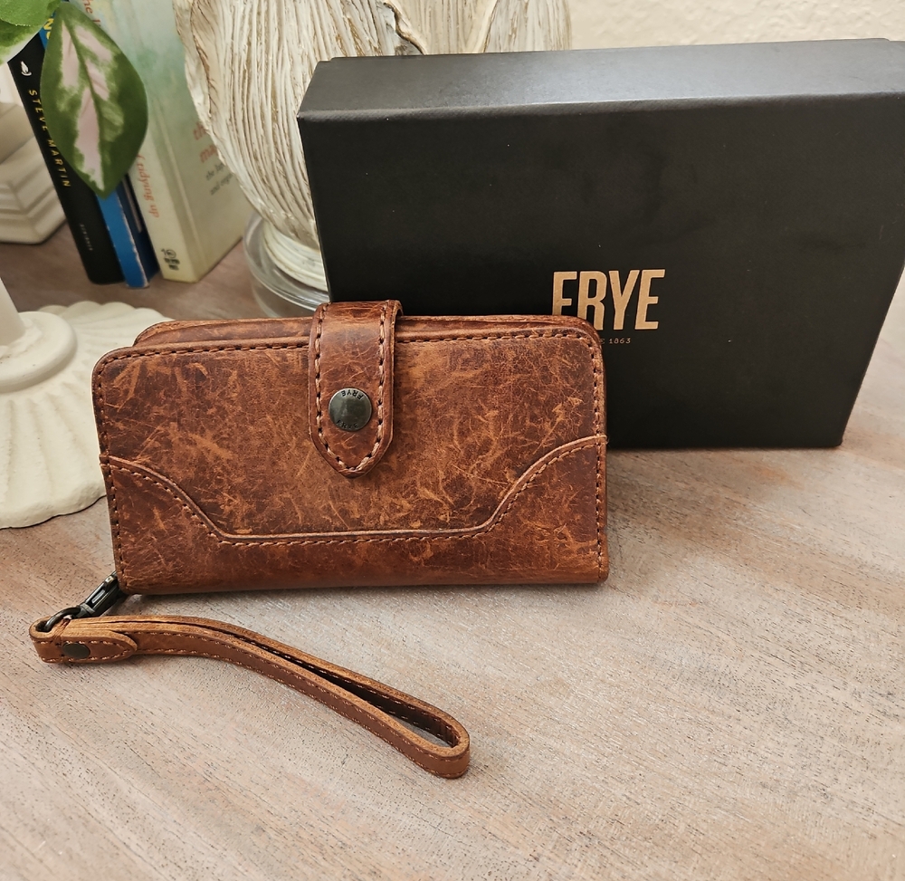 Frye Rustic Brown Distressed Leather Wristlet Wallet